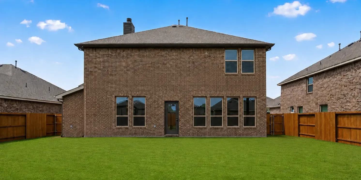 open-backyard-houston-tx-iconic-upscale